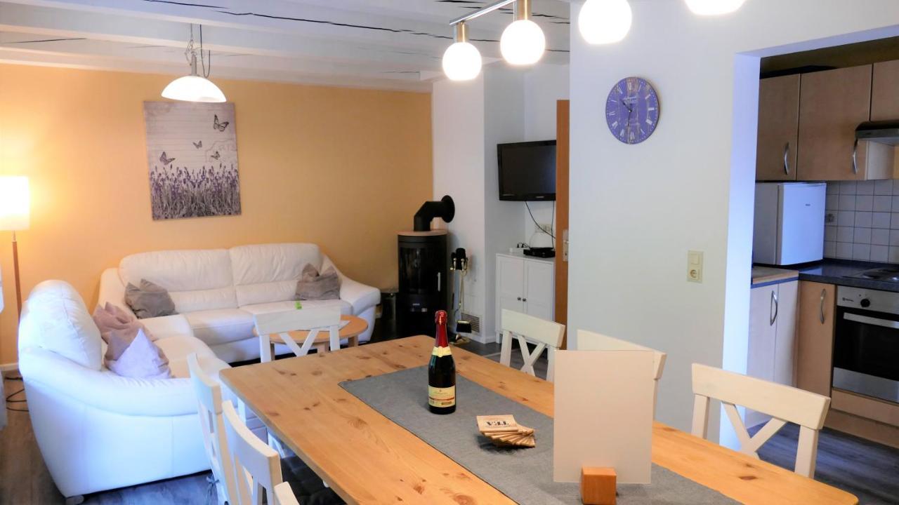 Helles Ferienhaus Im Landhausstil Fuer Bis Zu 10 Personen Frielendorf Экстерьер фото