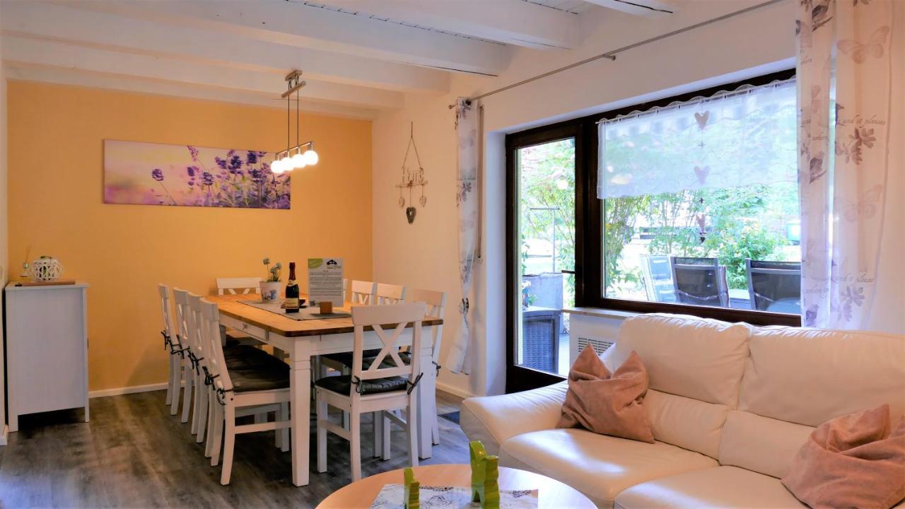 Helles Ferienhaus Im Landhausstil Fuer Bis Zu 10 Personen Frielendorf Экстерьер фото
